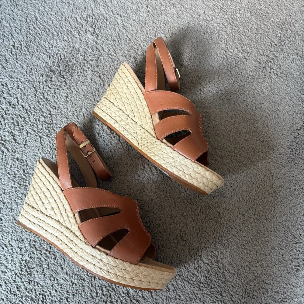 UGG® Women's 11 M Careena Heeled Sandals in Chestnut Leather - Picture 7 of 10